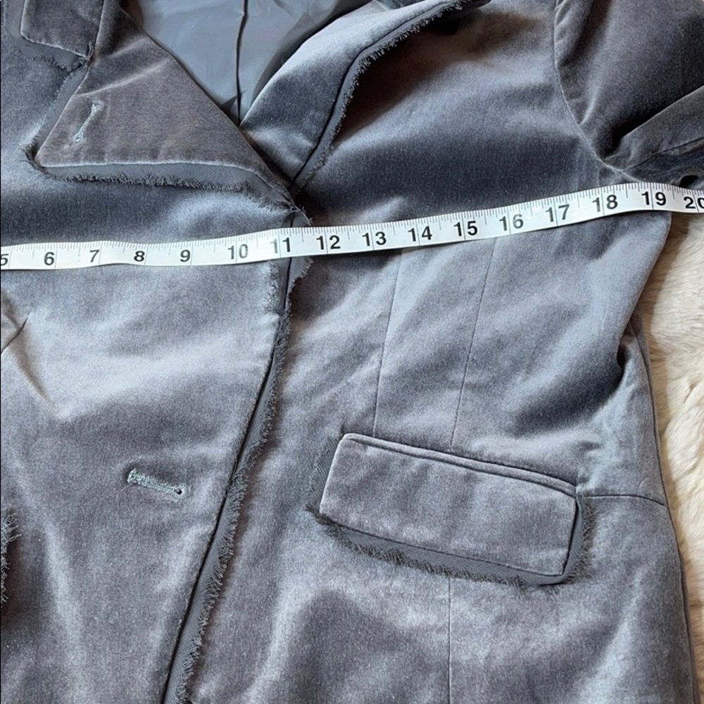 SHE SAID•JACKET - Picture 13 of 14